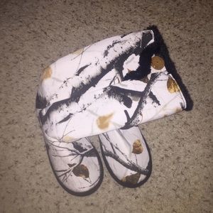 Snow camo boots